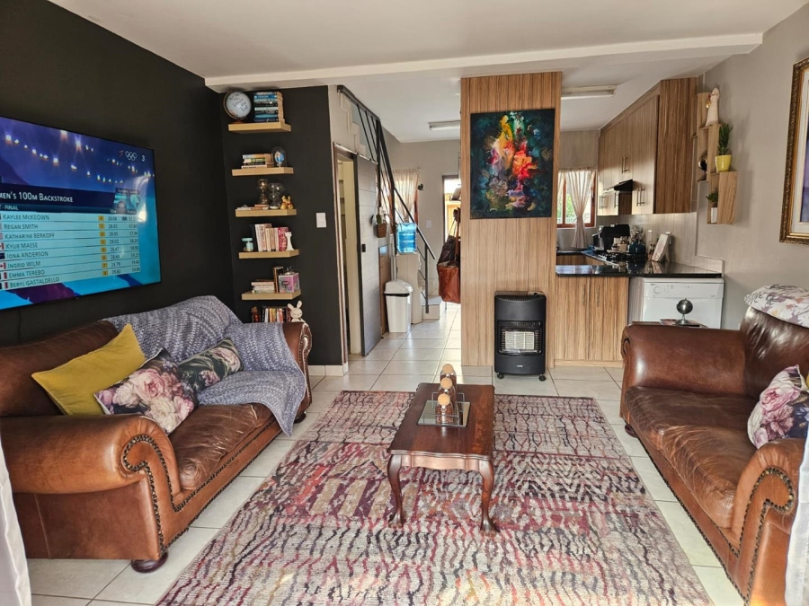To Let 2 Bedroom Property for Rent in Miederpark North West